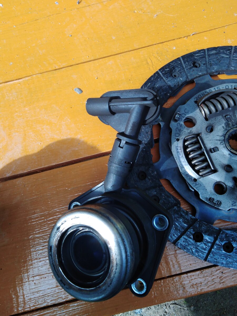 Так выглядит гидравлический выжимной подшипник 