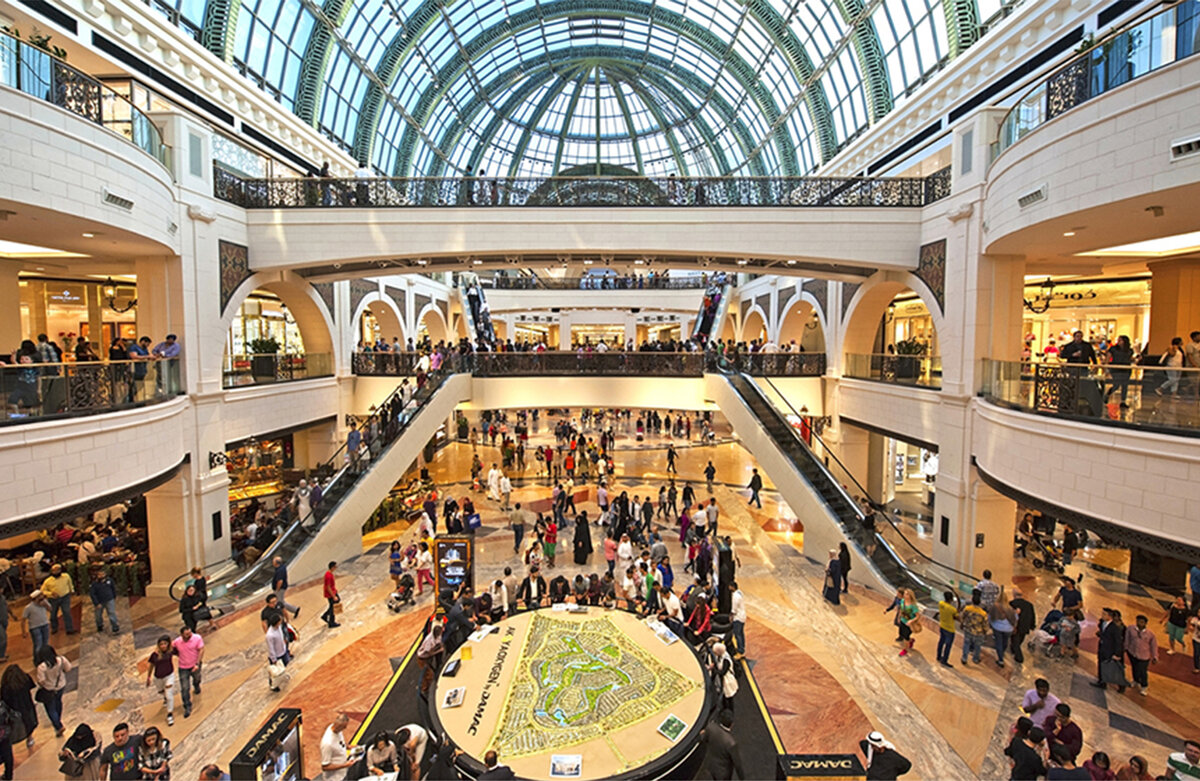 Красивые торговые центры. Лотте тц корея. Самые красивые торговые центры в европе. Как выглядит торговый центр. Измир тц.
