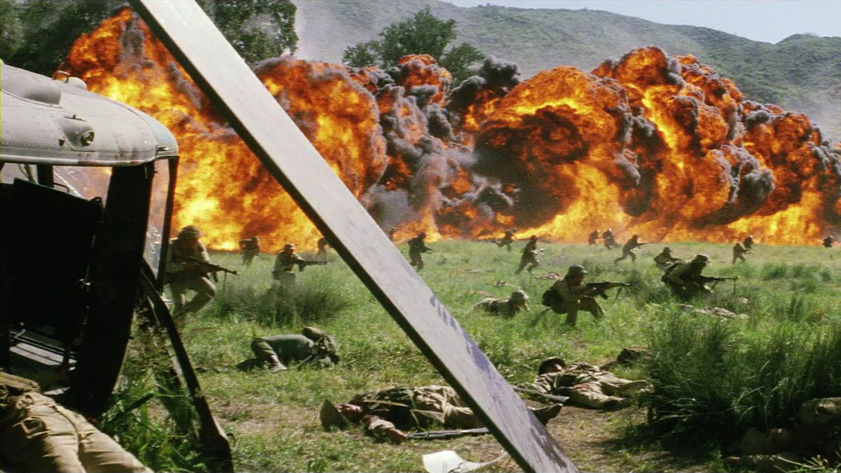 В мировом кинематографе Вьетнамская война занимает скромную долю, и в данной статье хочется рассмотреть одни из самых лучших военных драм, посвященных событиям во Вьетнаме.-2