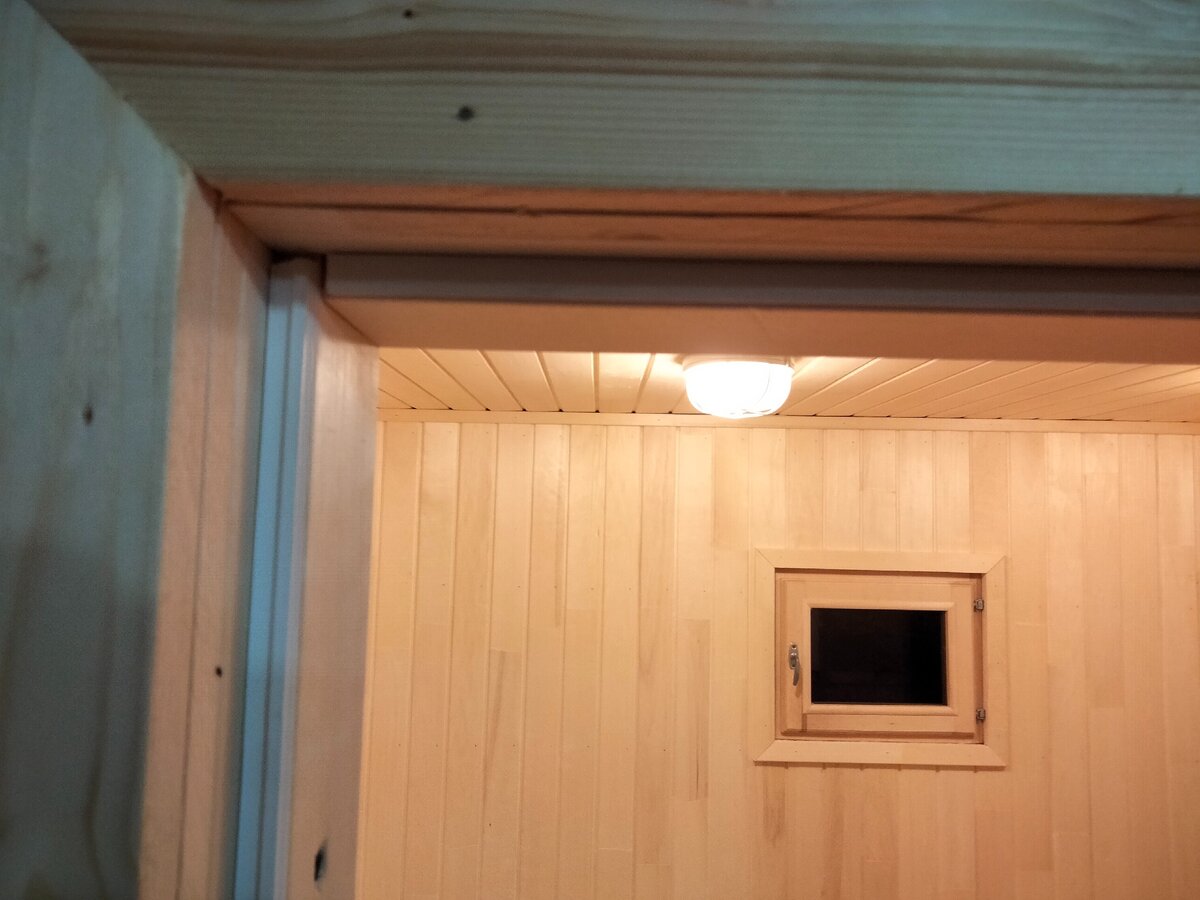 Уплотнительные резинки в дверной коробке