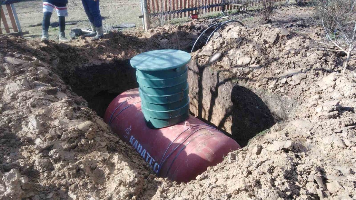 Процесс установки газгольдера объёмом 2700 литров