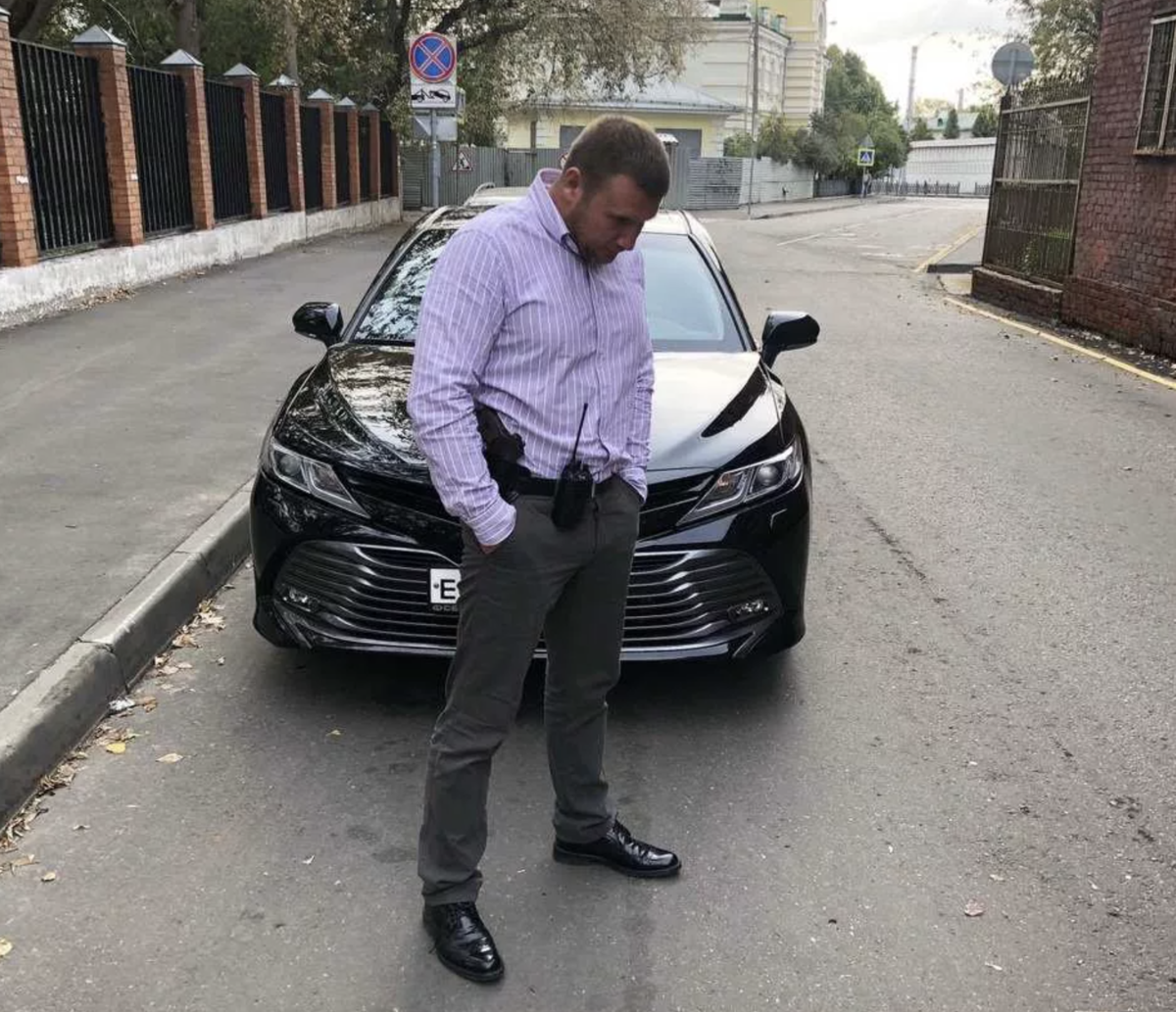 Парень на Камри