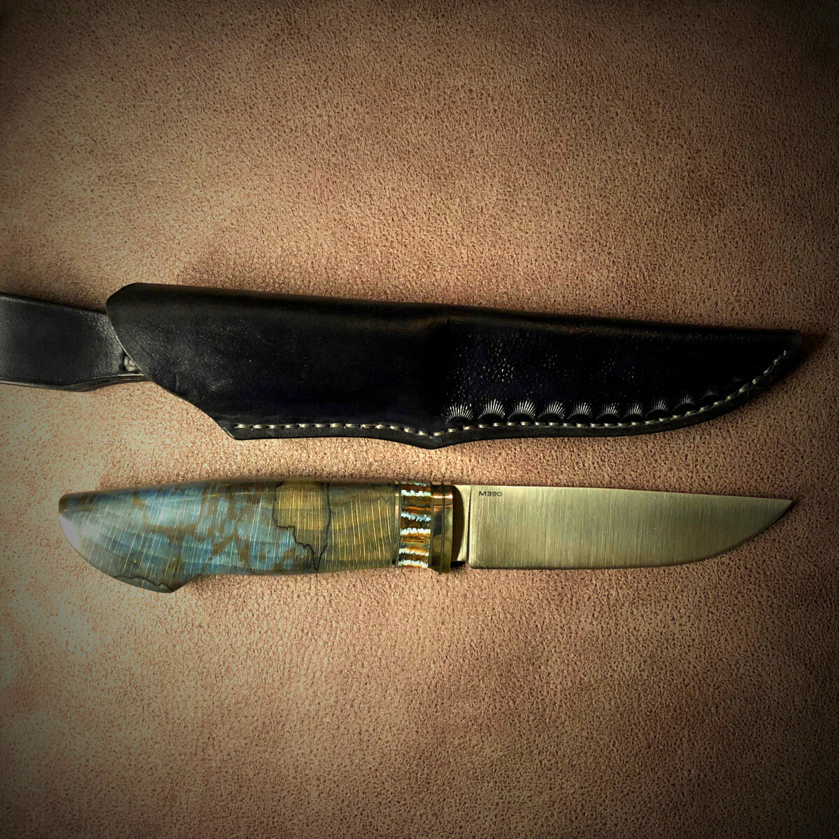 Работа Ruza_Craft https://ножи.онлайн/moskva/nozhi/nozh-ohotnik-s-vstavkoy-zuba-mamonta-141