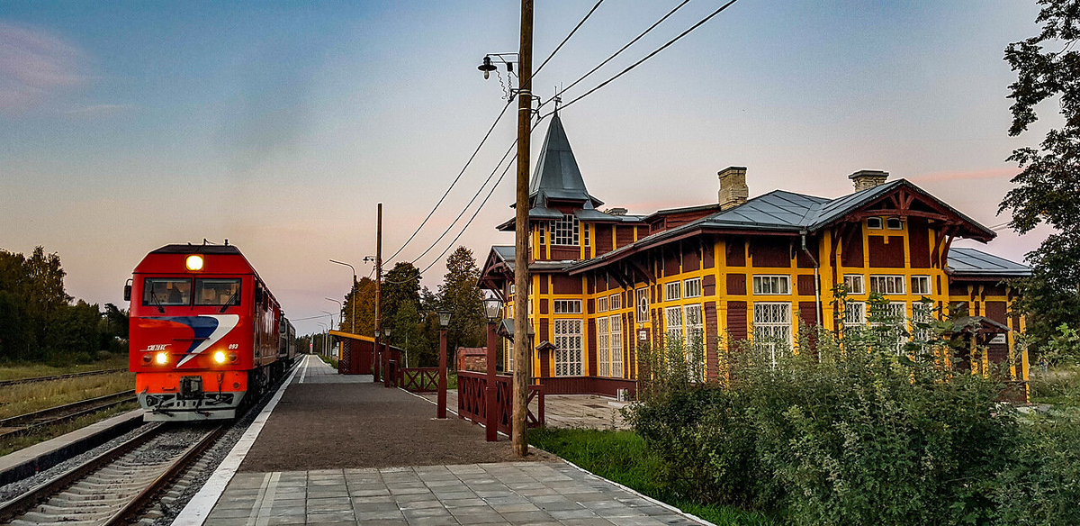 ЖД станция Куженкино. Вокзал Куженкино Тверская область. Старинная Железнодорожная станция Куженкино. Станция Куженкино музей.