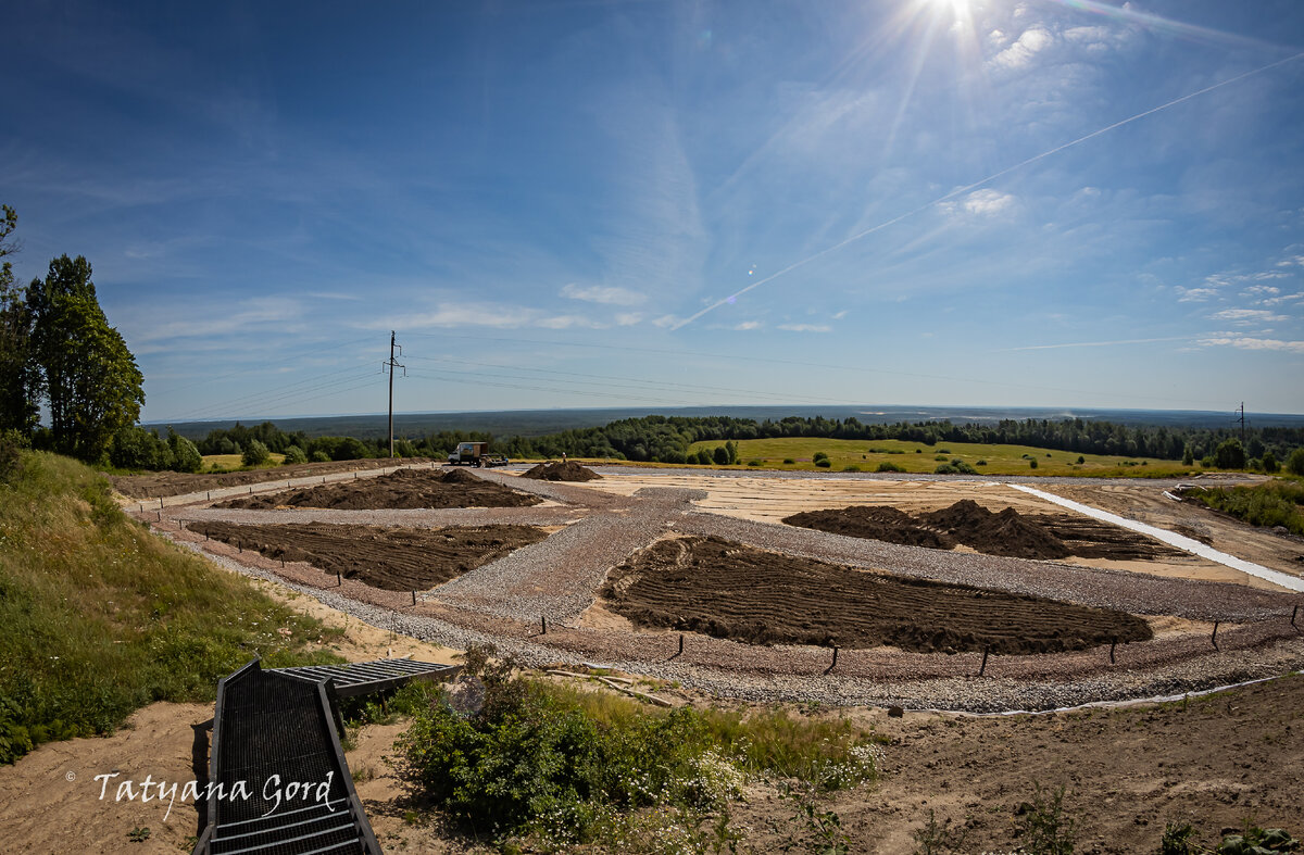 Работа кипит полным ходом.