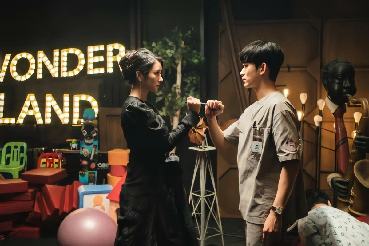 Ким су-хён дорамы. Мун ганг тэ. Псих но все в порядке. Ким су-хён 2020 псих. Не быть в порядке дорама.