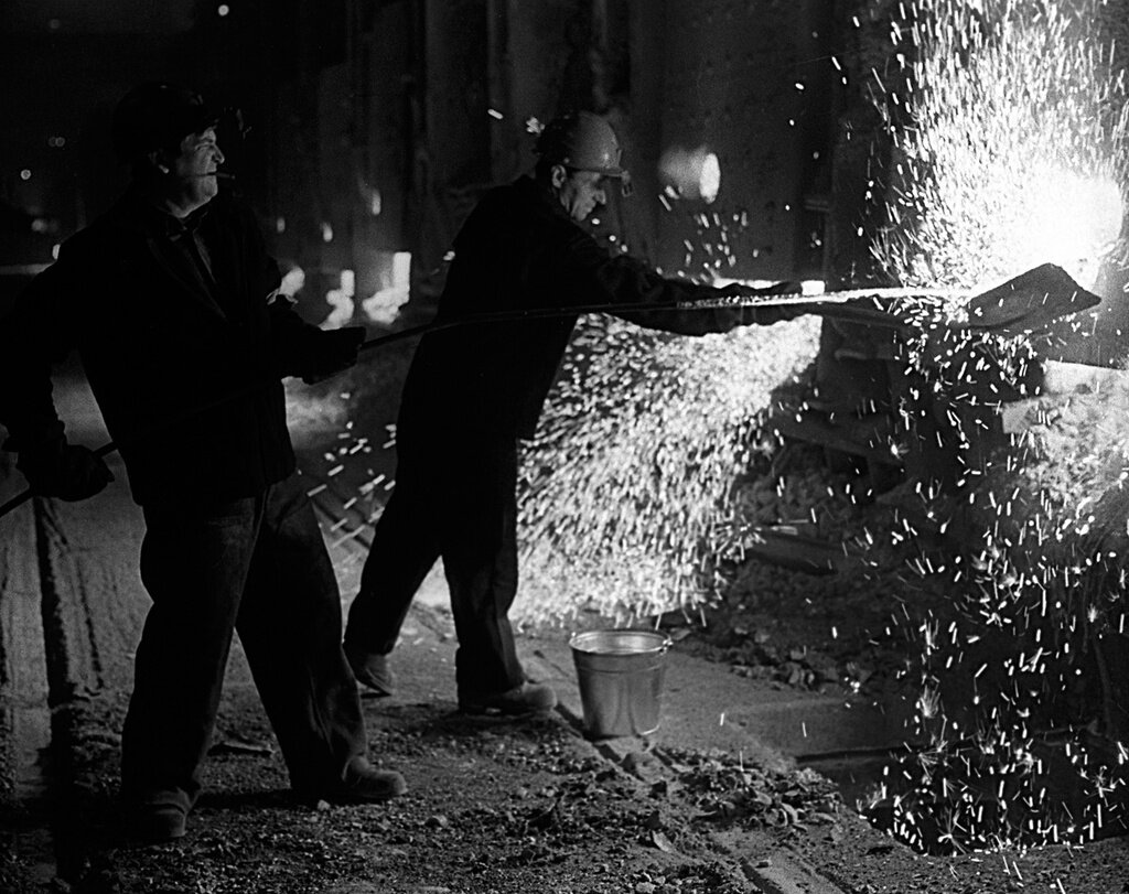 Металлургический завод. Мартеновский цех. Борис Клипиницер, 1970-е, г. Челябинск, Государственный исторический музей Южного Урала.