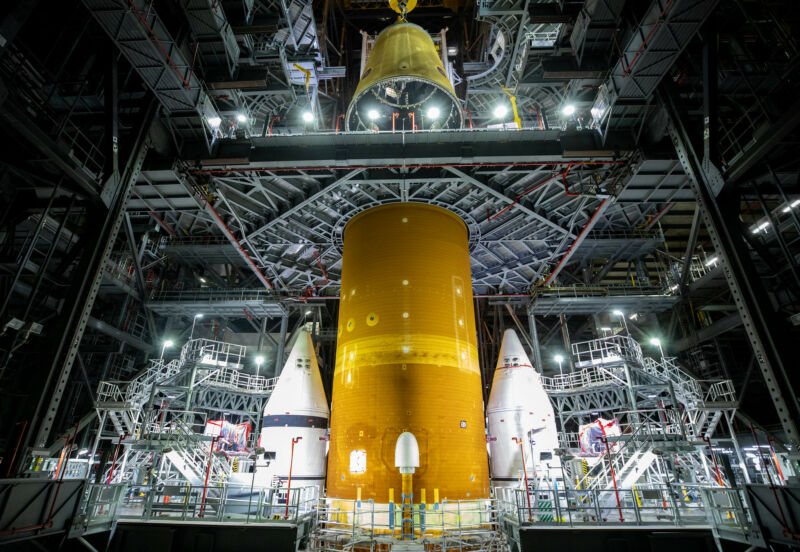 ©NASA.