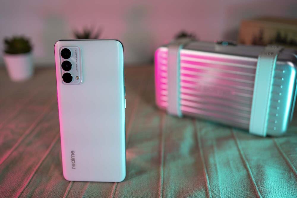 дизайн смартфона Realme GT Master Edition