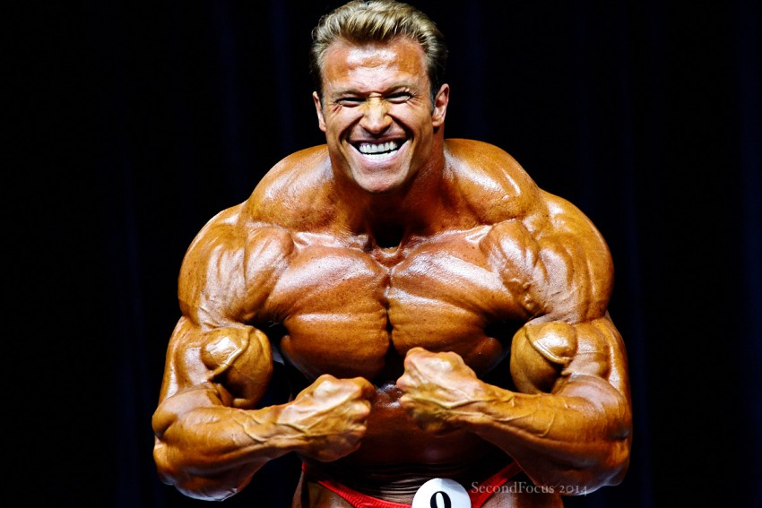 Гигант Гюнтер Шлиеркамп однажды победивший Рони Колмана 