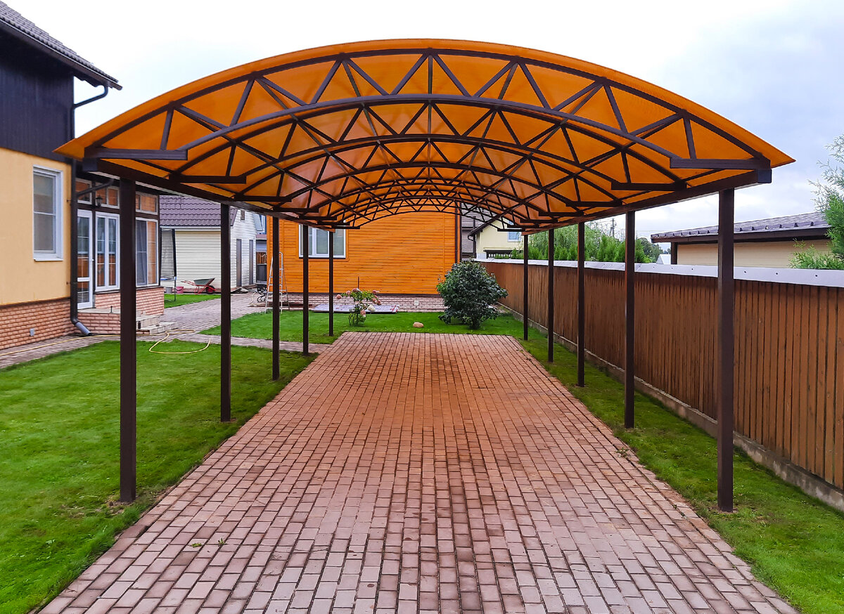 Арочный навес из поликарбоната 