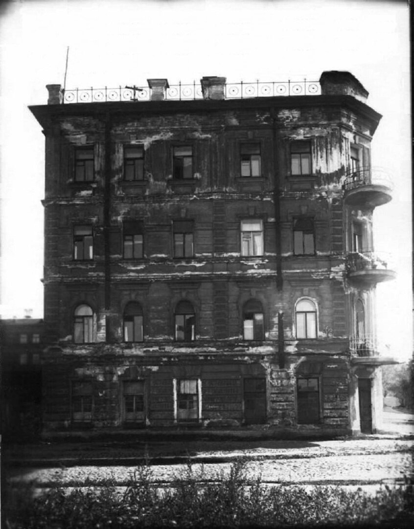 Санкт-Петербург в прошлом и настоящем. 9 фотографий Васильевского острова,  сделанные с одной точки тогда и сейчас | Путешествия и всего по чуть-чуть |  Дзен