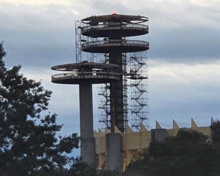 В фильме они выглядят поинтереснее, но все-равно забавно.