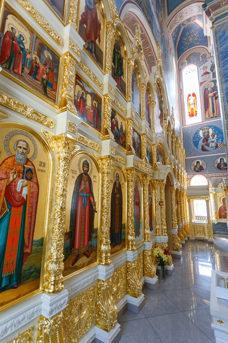 Иконостас  Собора Святителей Кирилла и Лаврентия Туровских, г. Туров