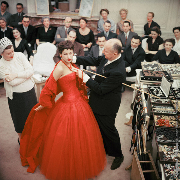 Источник: https://www.marieclaire.ru/krasota/pomada-rouge-dior-istoria-odnogo-kulta/