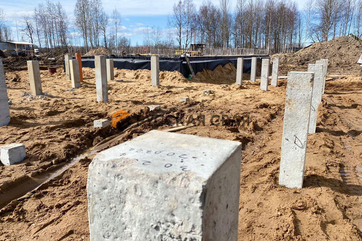 Установка забивных ЖБ свай в Петергофе