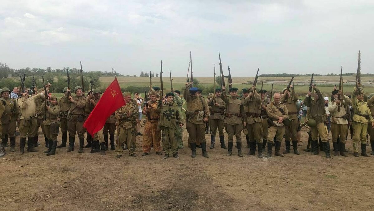     В Ростове жителей и гостей города пригласили стать зрителями военно-исторической реконструкции «Бои на южном направлении» 27 ноября, об этом сообщили в администрации.