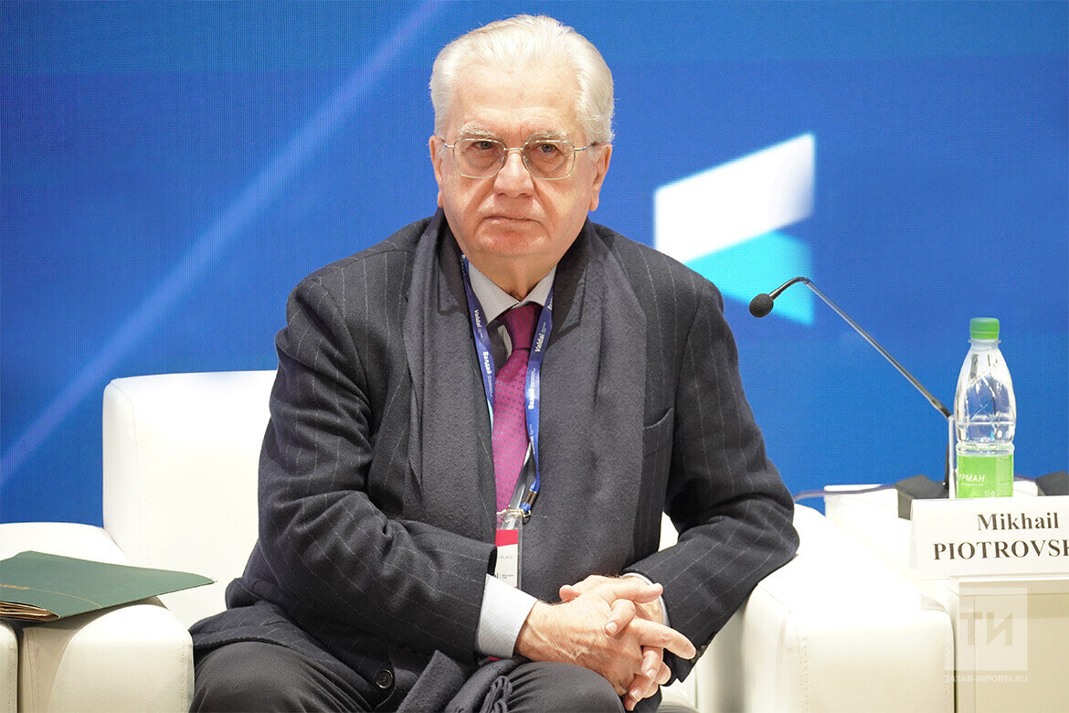 ​Михаил Пиотровский: «Мы уничтожали свою культуру: отменяли русскую дореволюционную культуру, затем отменяли культуру советскую… То есть мы в этом достаточно преуспели, у нас большой опыт». Фото: © Владимир Васильев / «Татар-информ»