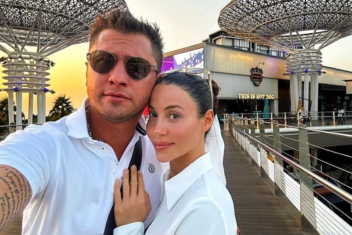    «Верю и жду»: жена Павла Прилучного перестала скрывать то, о чем все и так давно догадывались Социальные сети