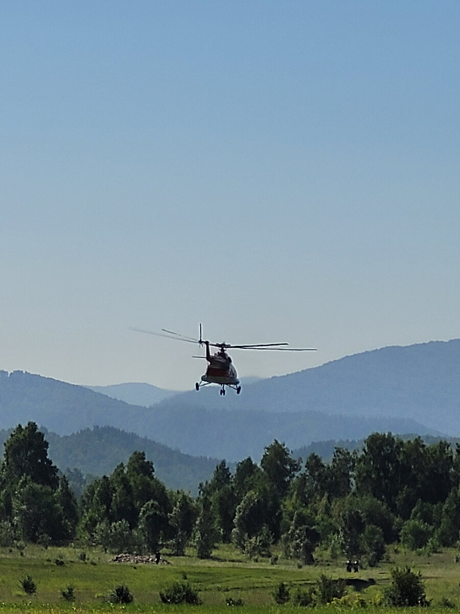 В условиях горной местности вертолет очень востребованный вид транспорта.