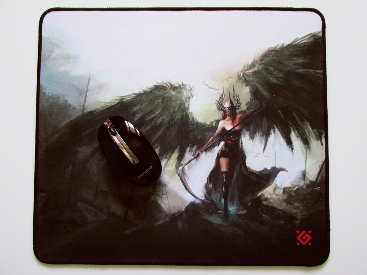 Коврик Defender Dark Princess XXL и беспроводная мышь Lenovo N3903 Black