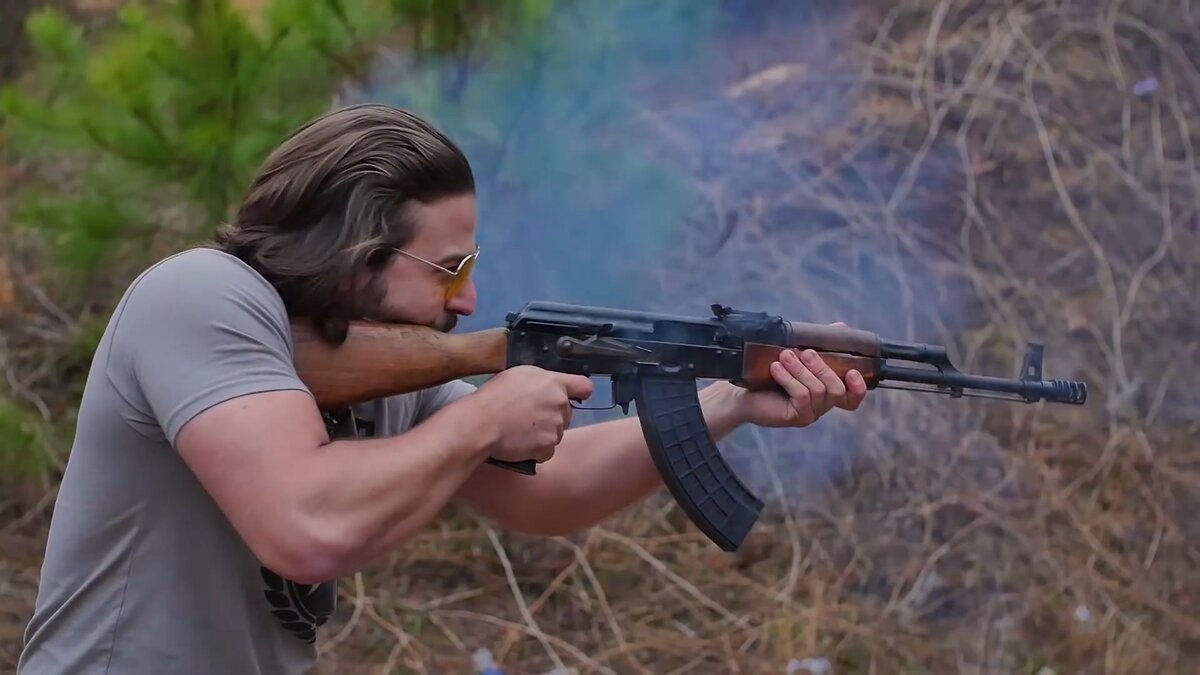 "Aim small, miss small" и зажим. Херрера прекрасен. (The AK Guy)