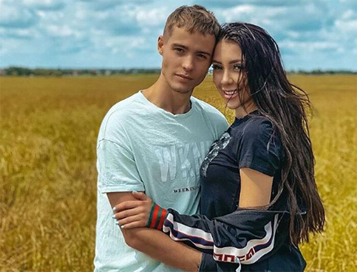 Алена Савкина и Максим Колесников