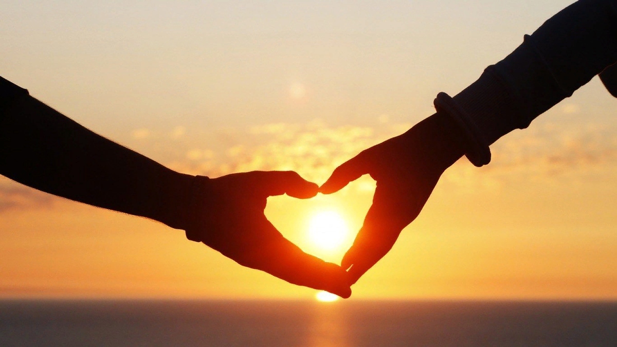 Любить - значит видеть правду о человеке.. и принимать её