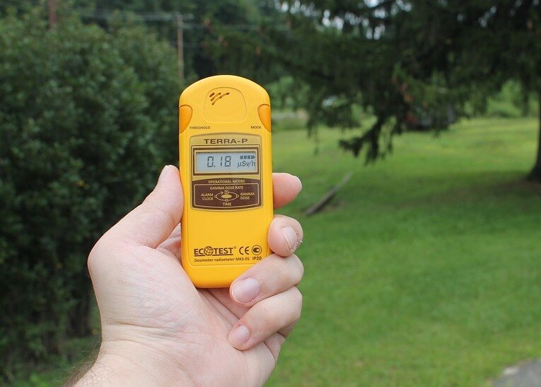 0,18 мкЗв/час - обычный фон на Земле
