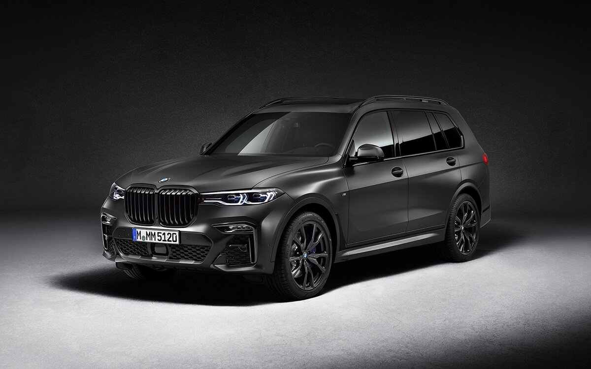 BMW X7 Dark Shadow Edition.