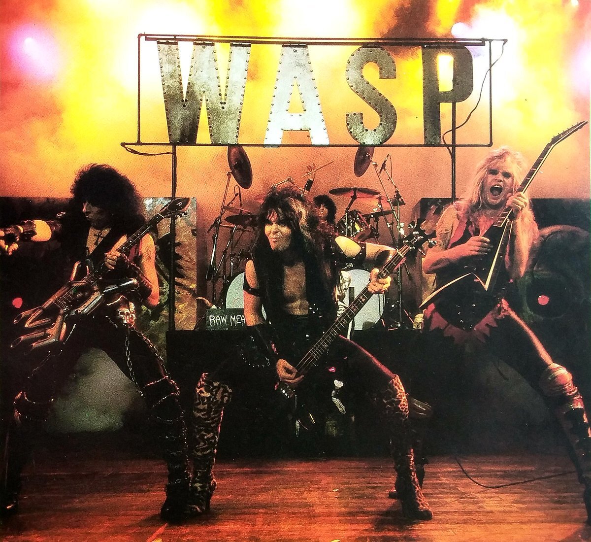 Rock n force. Wasp группа. Wasp 1983. Wasp группа 80х. Группа Wasp плакаты.