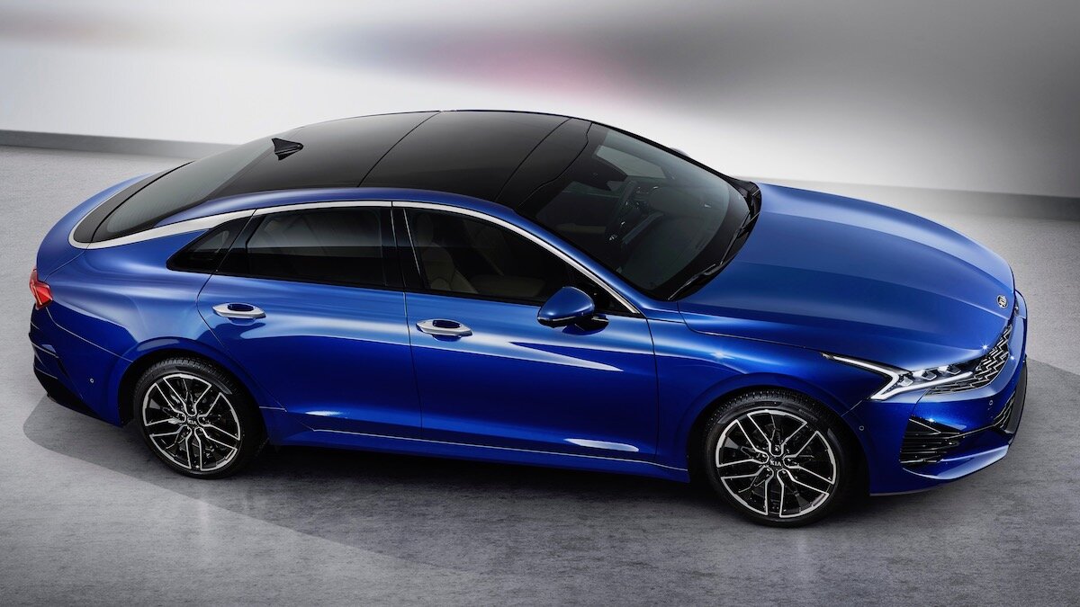 Новую Kia Optima сфотографировали у российских дилеров