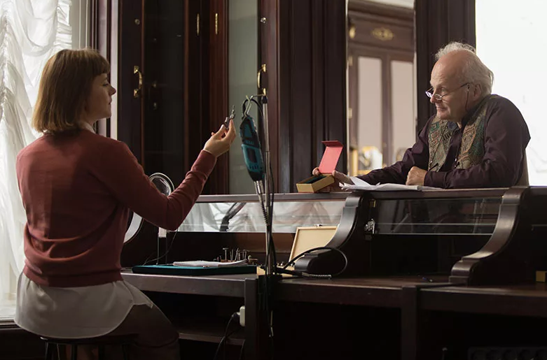 кадр из сериала Алмазный эндшпиль