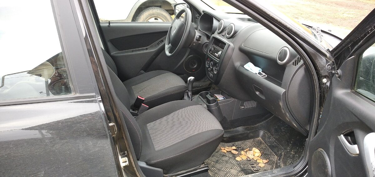 сейчас в салоне не пахнет