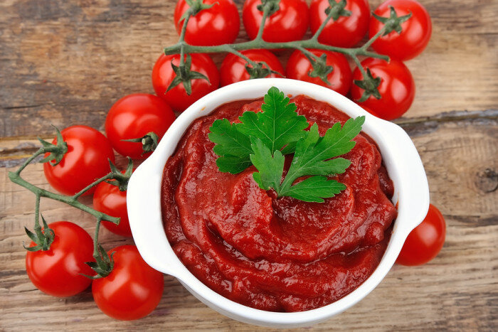 Рецепт: Густой томатный соус для пасты и для чего угодно ещё