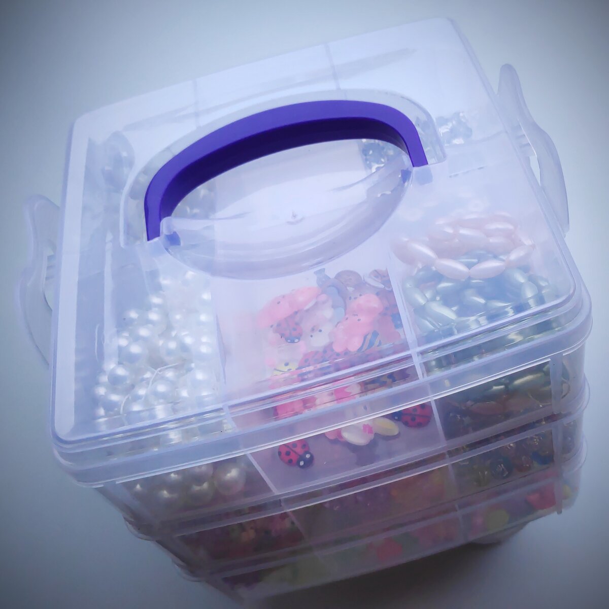 "Сундучок" с бусинами