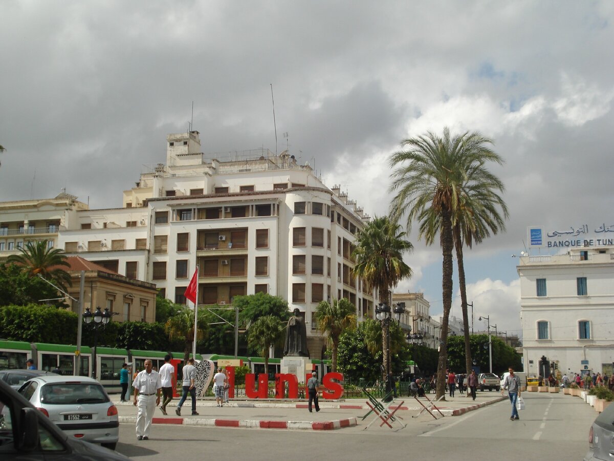 В столице, городе Тунис