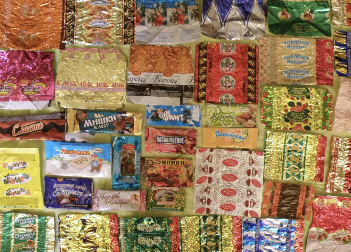 коллекционирование фантиков от конфет. коллекция фантиков от конфет. коллекционирование фантиков. коллекционирование фанатиков. коллекция советских фантиков.