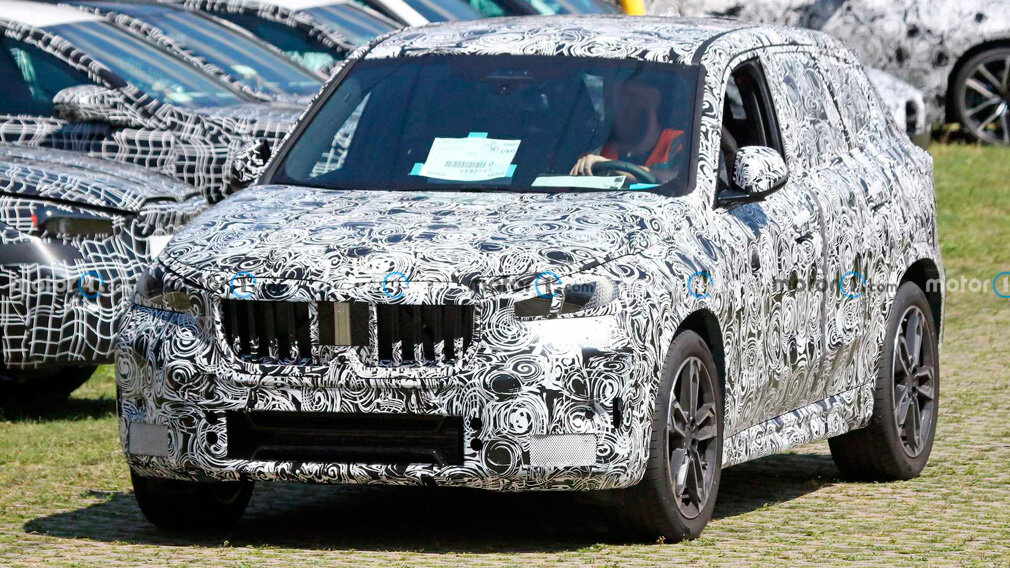BMW X1. Фото: motor1