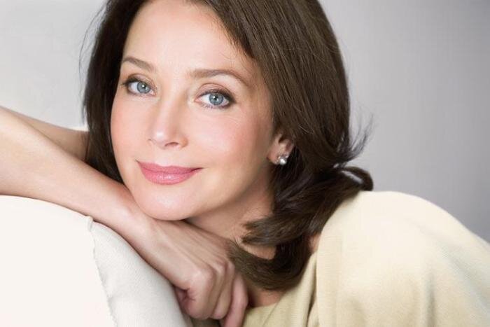 Узнали актрису? Мне кажется, взгляд остался таким же молодым. Фото Яндекс.Картинки.