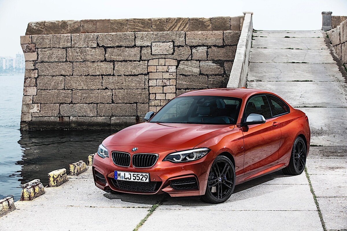 BMW 2 серии F22