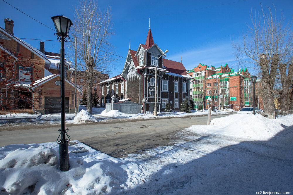 "Дом со шпилем". Деревянная застройка Томска. Фото автора статьи 