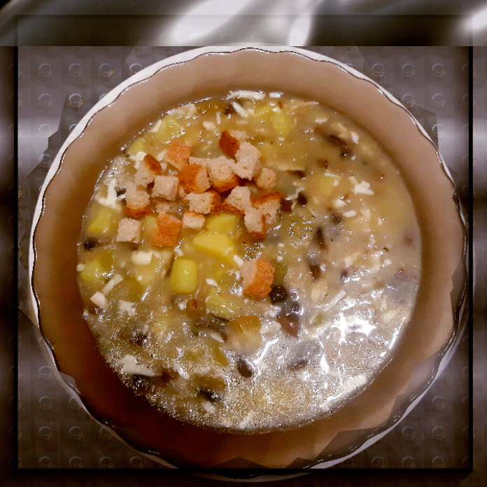 Грибной суп-пюре с опятами и плавленым сыром