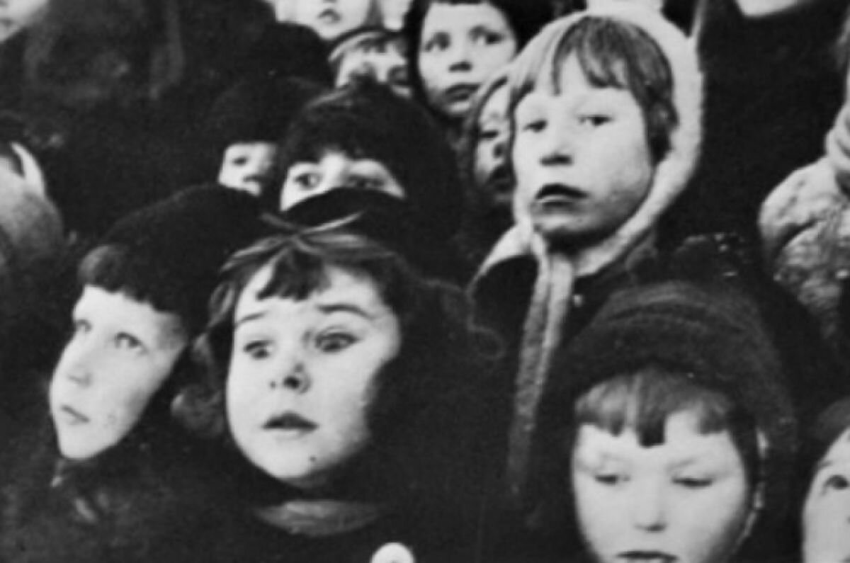    Город детства Ленинград до сих пор снится Нине Степановне Параничевой.