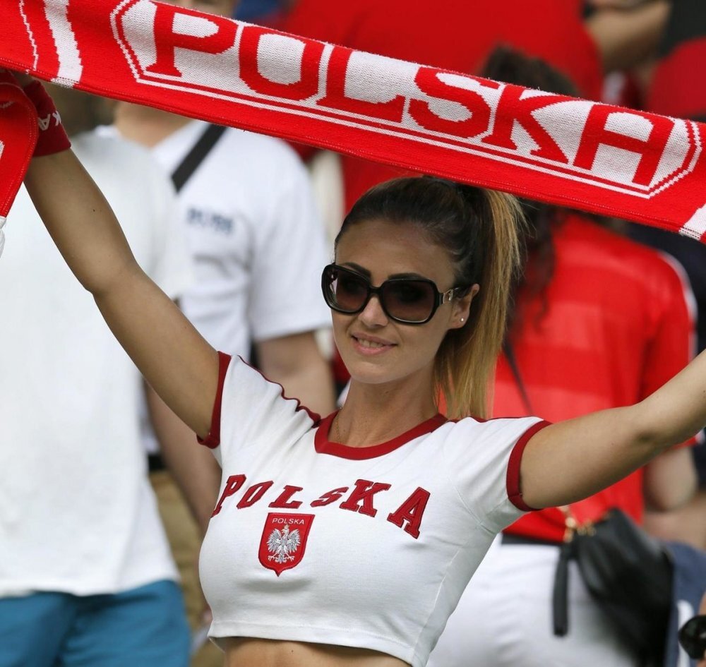 Польские футбольные болельщицы