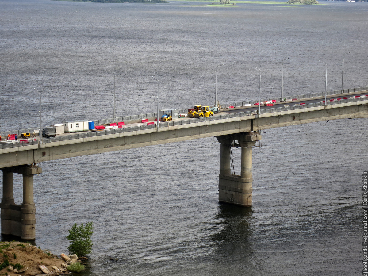 Красный мост Саратов. Мост в Саратове Архангельск. Саратов под мостом. Южный мост в Саратове.