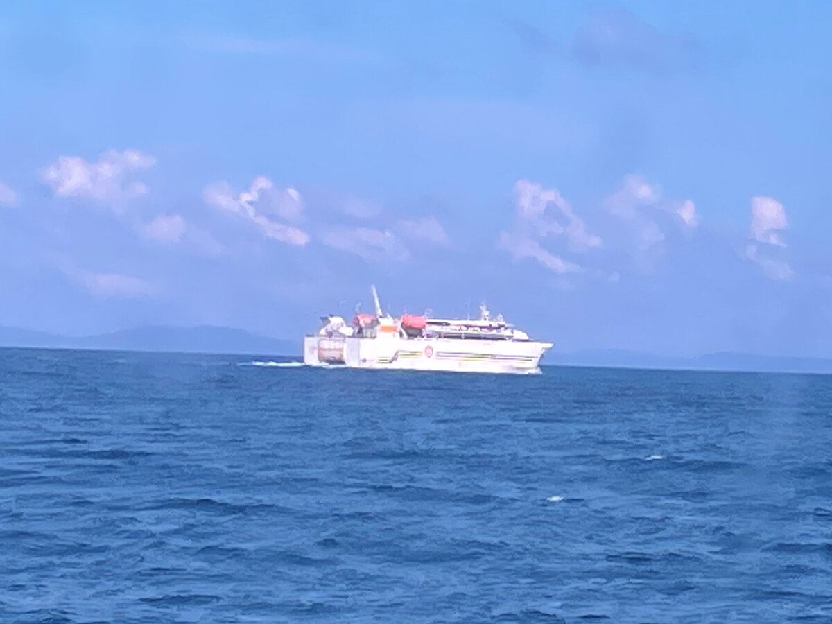 Паром - катамаран. Андаманские острова. SunTravel (с)