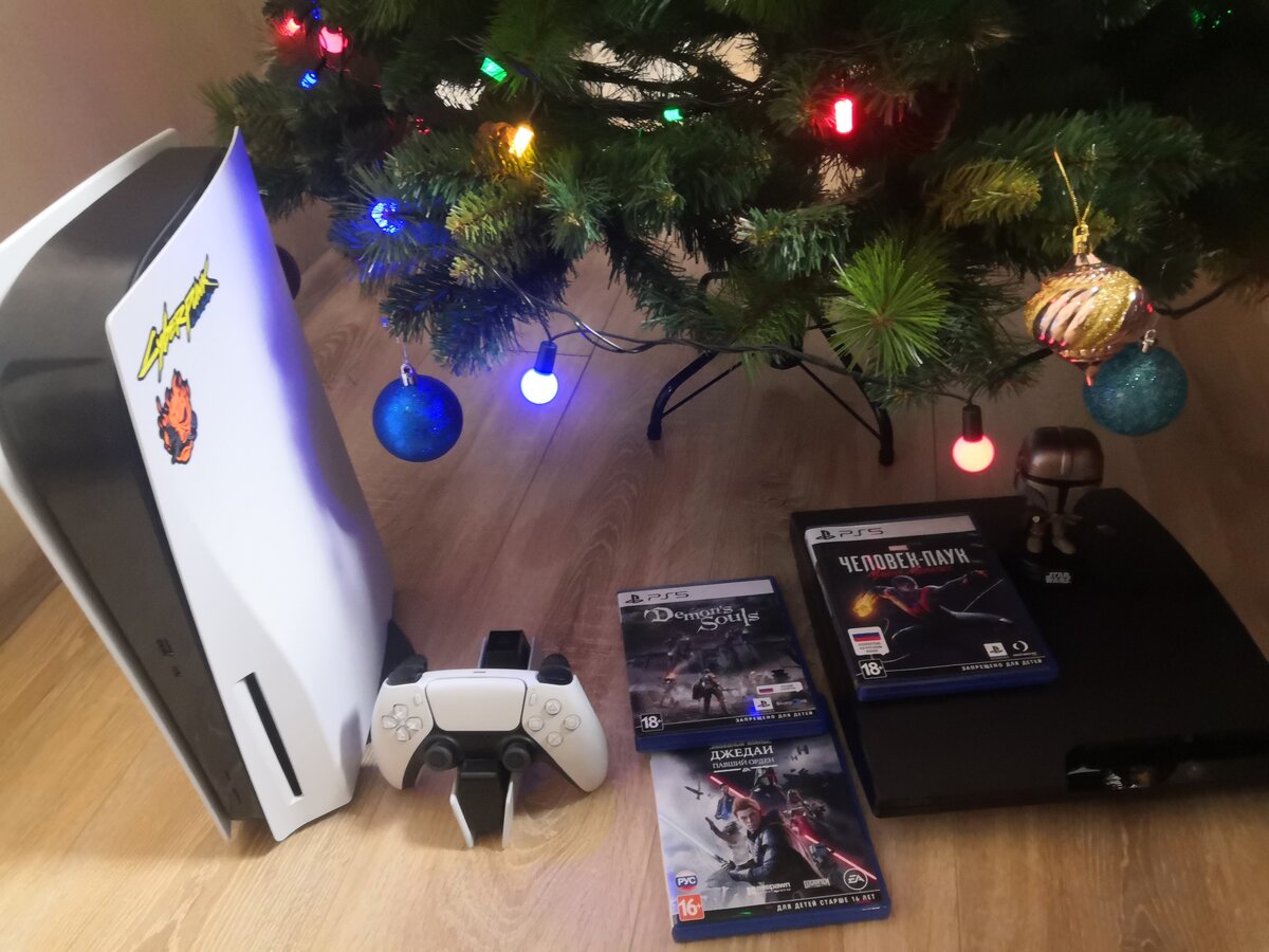 Это фотография с 2021 года, когда я играл в эти игры и смотрел Мандалорца, а мои игровые впечатления от 2022 года будут ниже👌