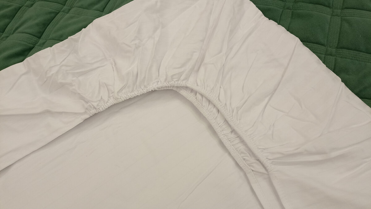 Простыня на резинке , наконец я ее купила