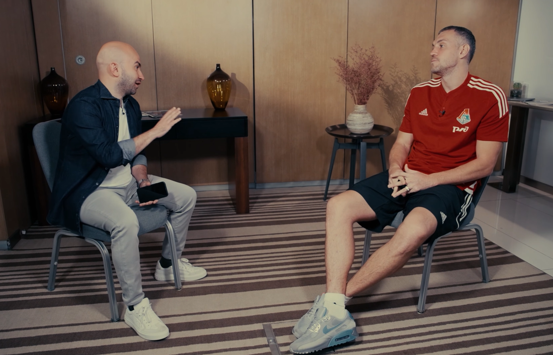 Артем Дзюба снова откровенно поговорил с Нобелем Арустамяном. Фото: YouTube